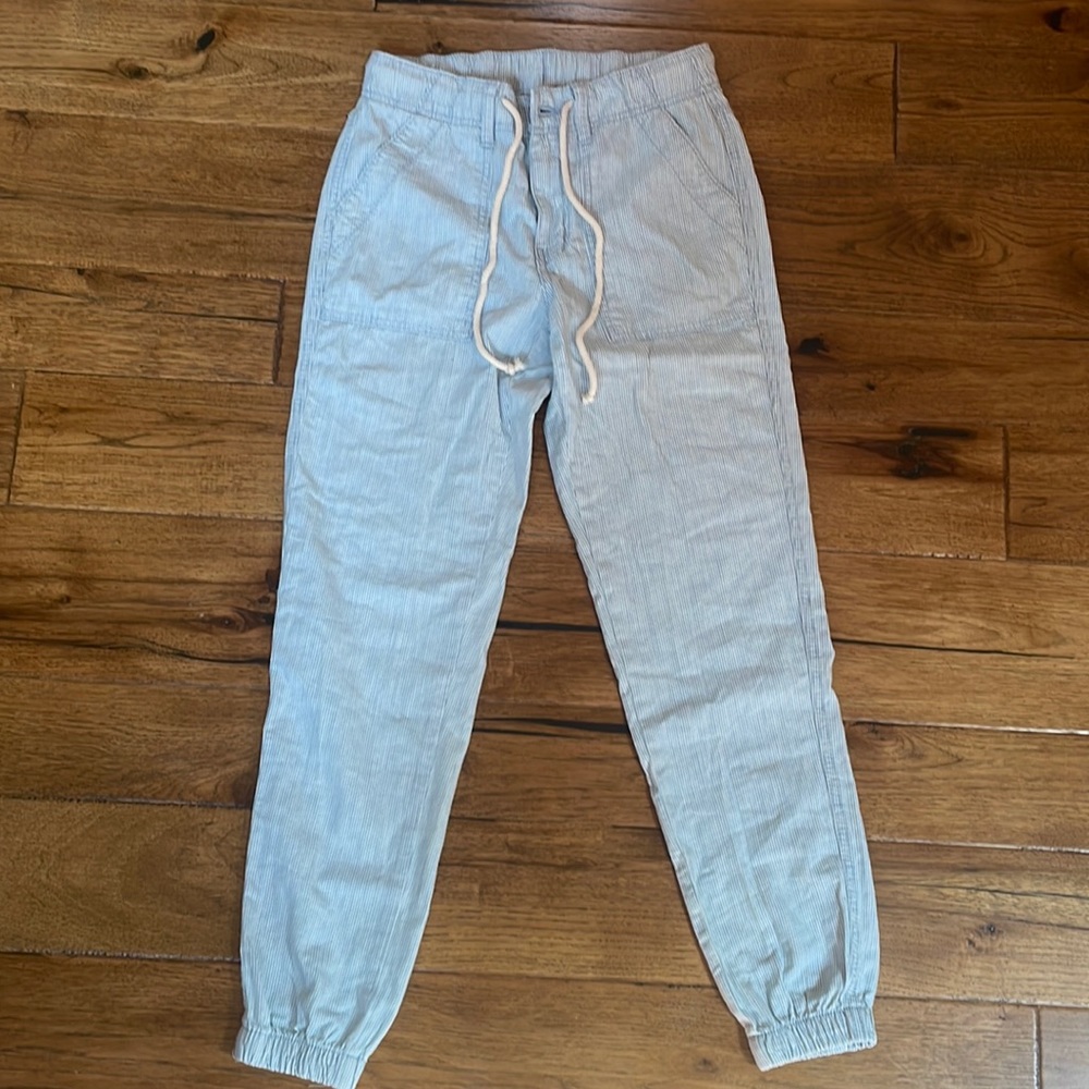 American Eagle white/blue stripped jogger pants